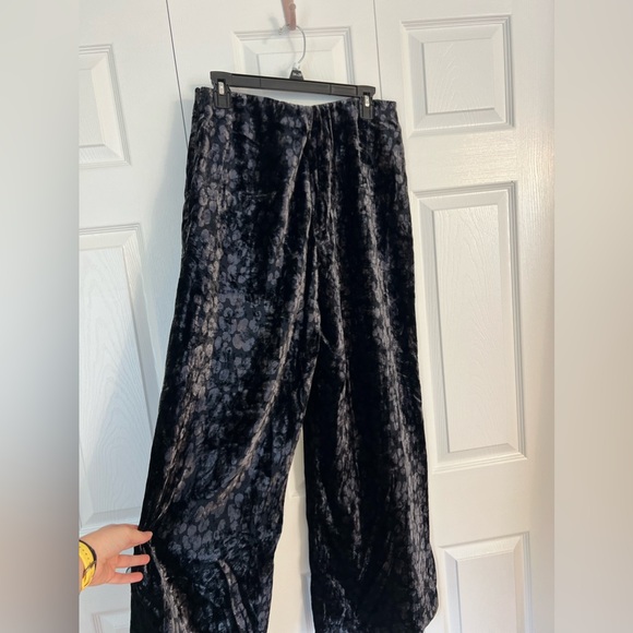 Zara TRF Collection Velvet Wide Leg Pants - Picture 2 of 2